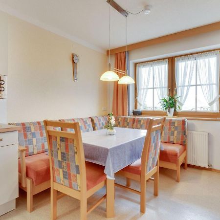 Quaint Apartment In Hainzenberg Near Horbergbahn Экстерьер фото