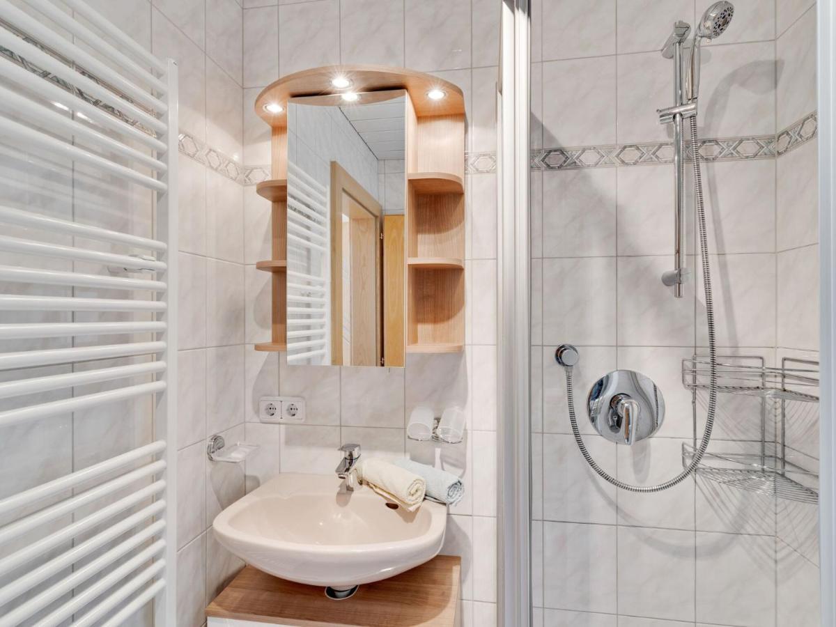 Quaint Apartment In Hainzenberg Near Horbergbahn Экстерьер фото
