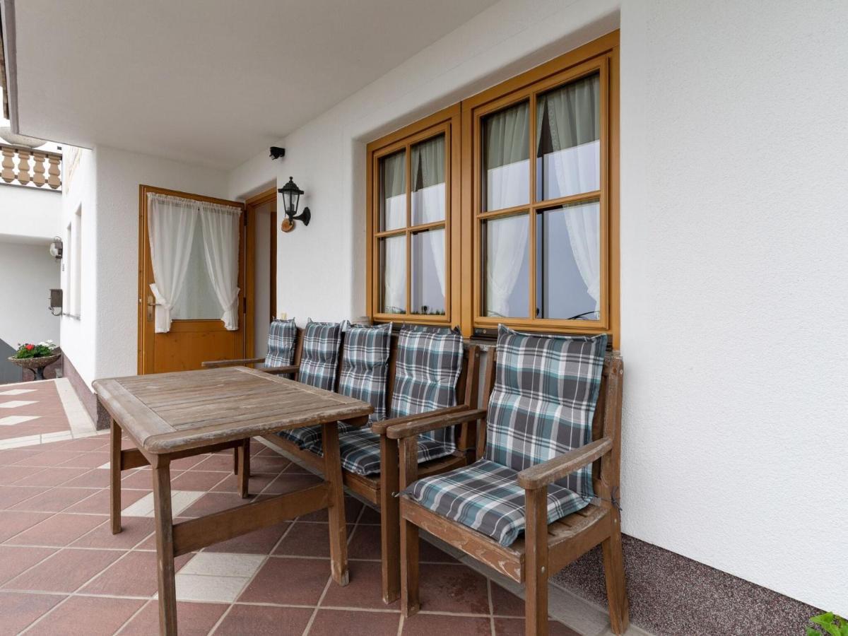 Quaint Apartment In Hainzenberg Near Horbergbahn Экстерьер фото